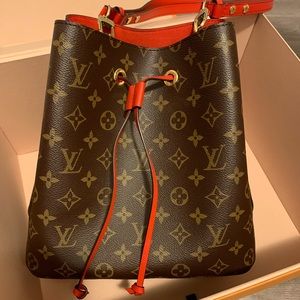 SOLD ON IG Louis Vuitton Neonoe